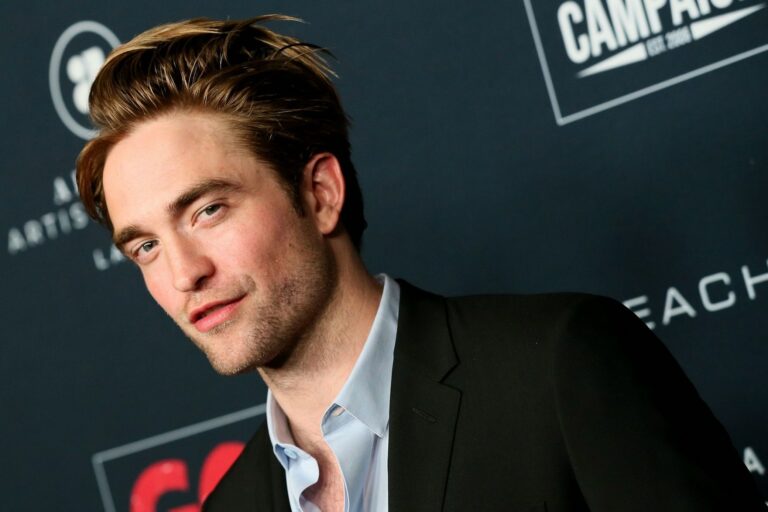 Robert Pattinson