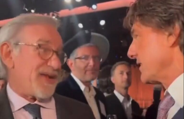 Steven Spielberg and Tom Cruise