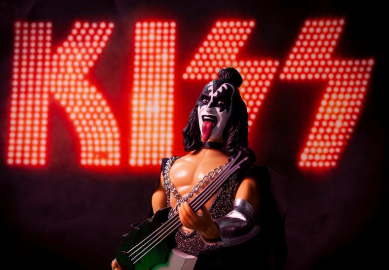 Kiss