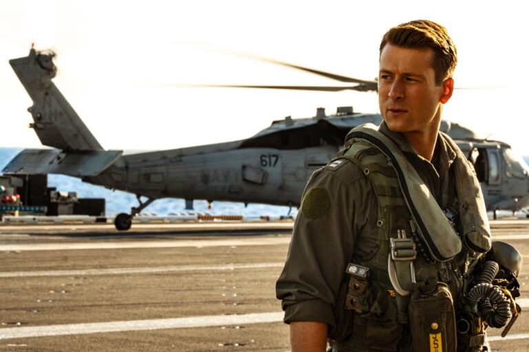 Glen Powell as Hangman in Top Gun: Maverick