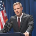 aaron eckhart
