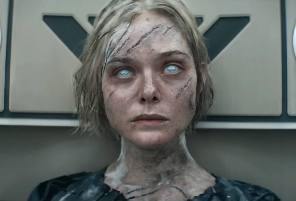 Elle Fanning in Predator Badlands