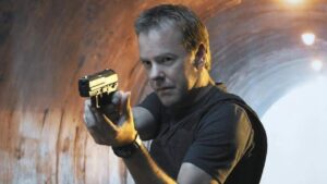 24 Kiefer Sutherland
