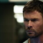 Crime 101 Chris Hemsworth glowering